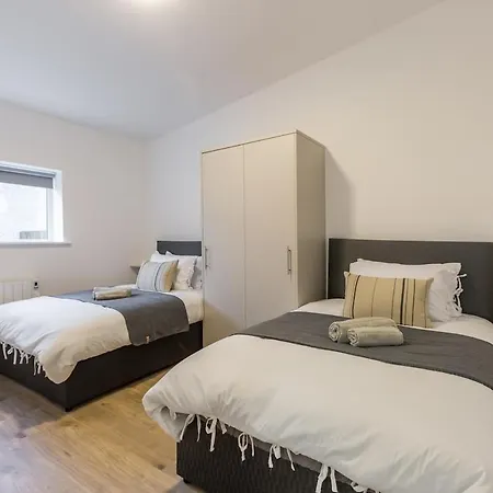 Four Bedroom House Between Clane And Sallins Apartamento *